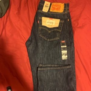 Levi  501 jeans with button fly new